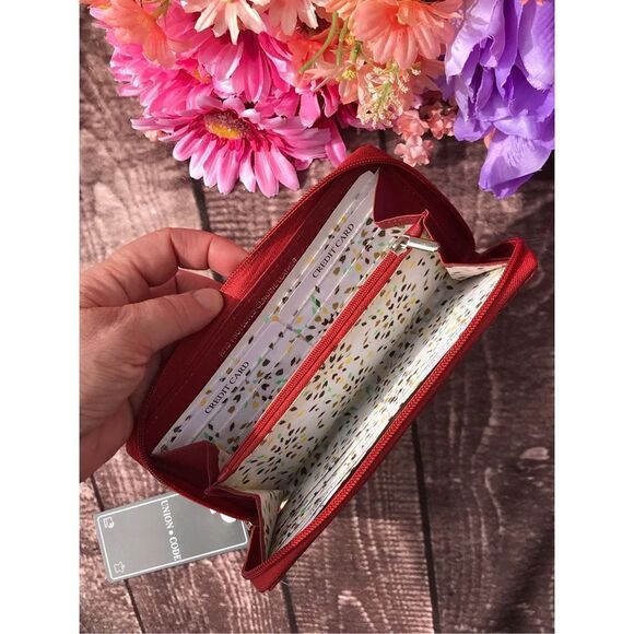 Red Genuine Leather Wallet - Picture 5 of 8